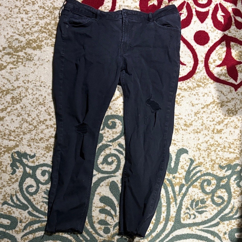 Old Navy Women's Skinny Jeans - Black